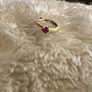 mejuri 14k gold single hoop